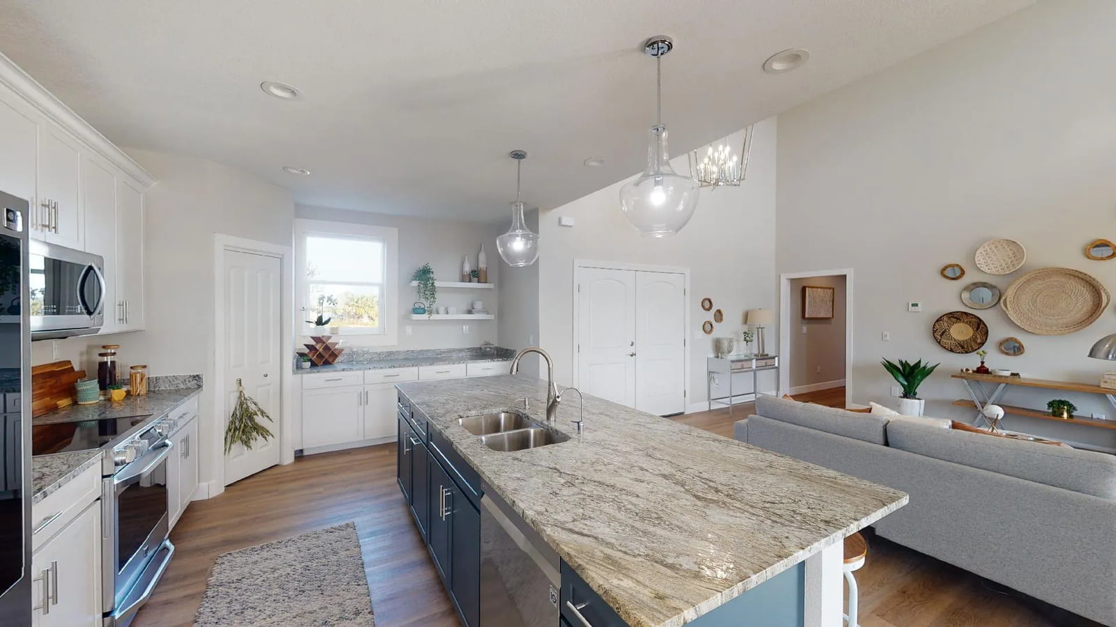 Mediterranean style countertops