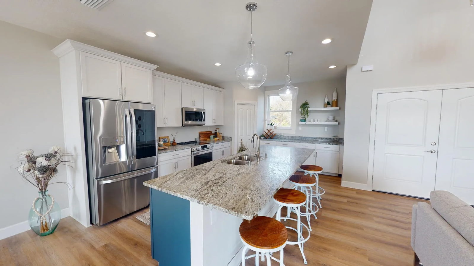 Kitchen area with seating